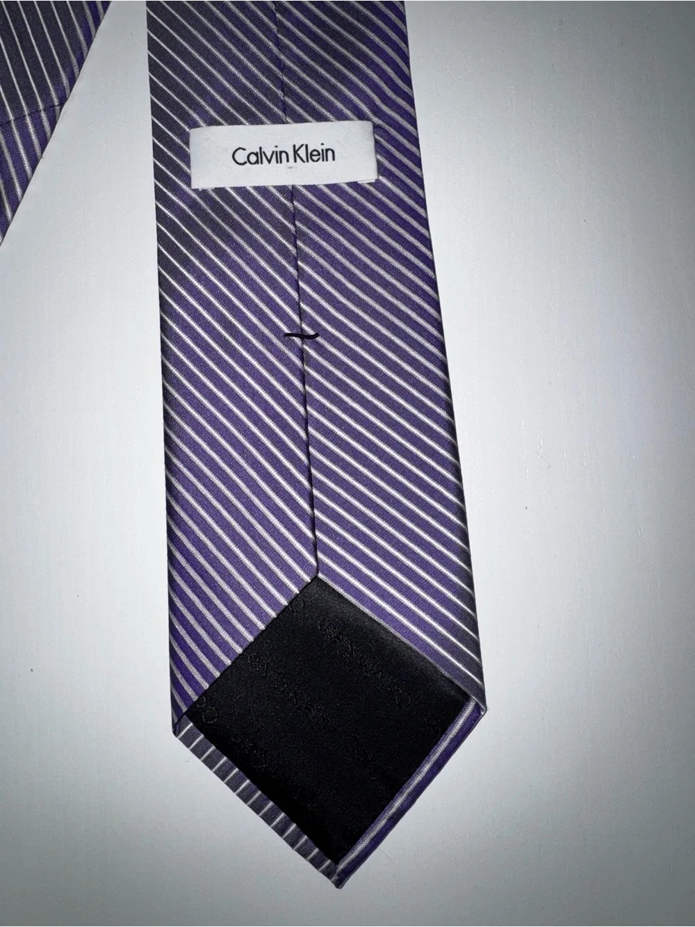 Calvin Klein silk Purple and White Diagonal Stripe Tie